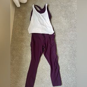 Women’s Fabletics Workout Set